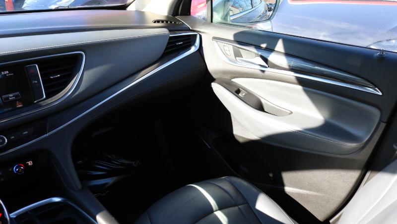 Buick Enclave FWD 4dr Essence 2019