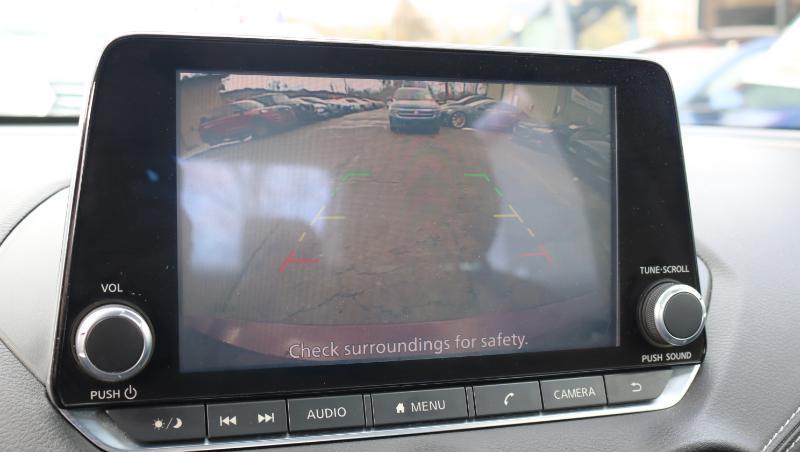 Nissan Sentra SV CVT 2020