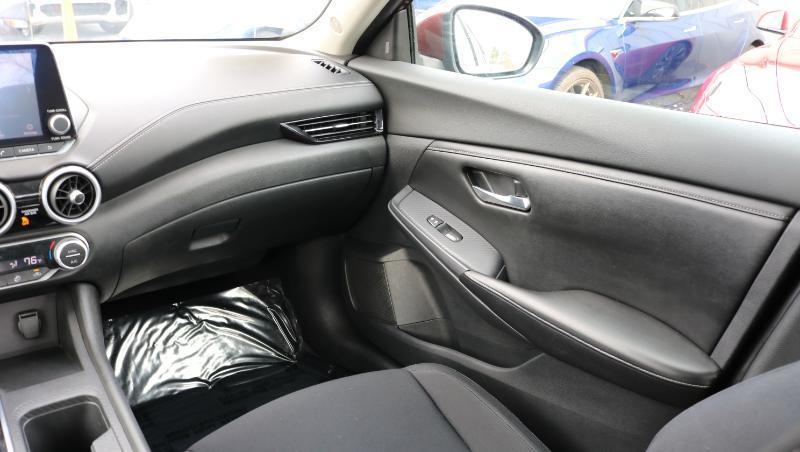 Nissan Sentra SV CVT 2020