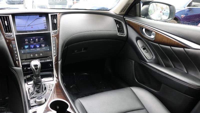 Infiniti Q50 3.0t LUXE AWD 2018