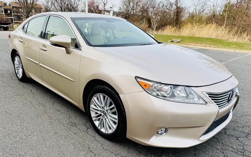 Lexus ES 350 4dr Sdn 2015
