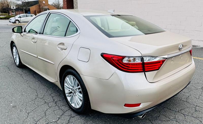 Lexus ES 350 4dr Sdn 2015