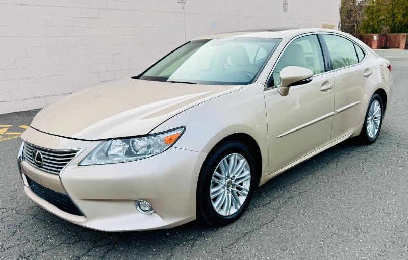 Lexus ES 350 4dr Sdn 2015