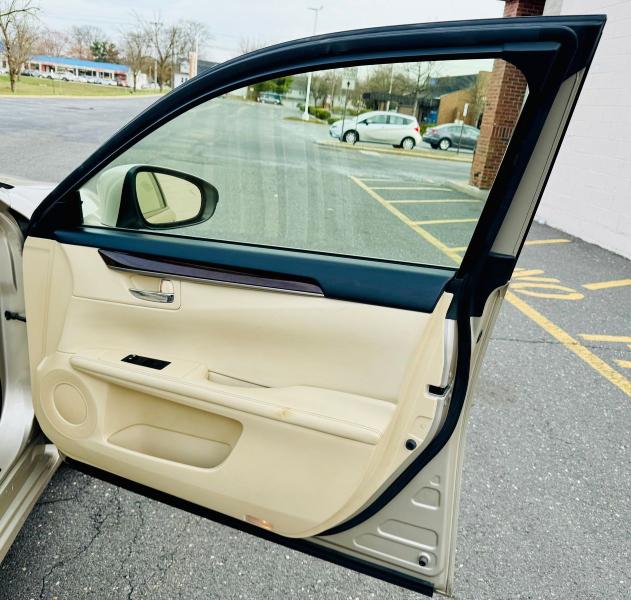 Lexus ES 350 4dr Sdn 2015