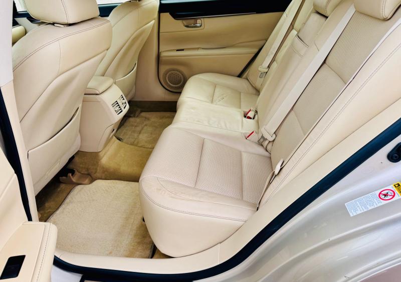 Lexus ES 350 4dr Sdn 2015