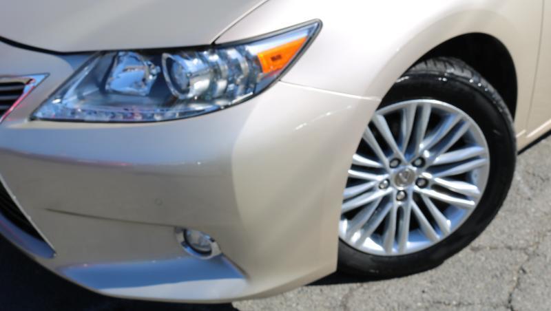 Lexus ES 350 4dr Sdn 2015