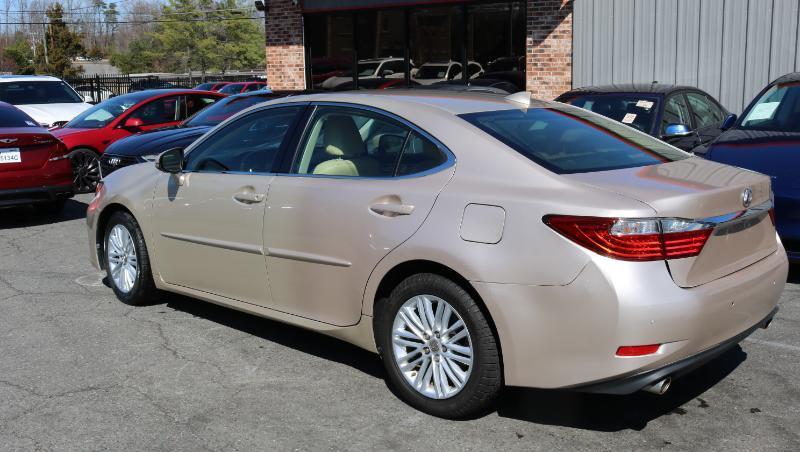 Lexus ES 350 4dr Sdn 2015