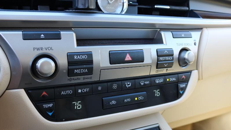 Lexus ES 350 4dr Sdn 2015