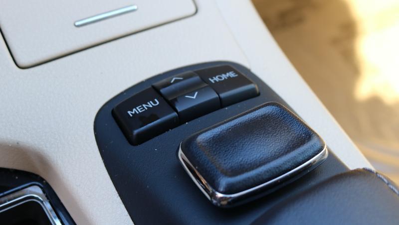 Lexus ES 350 4dr Sdn 2015