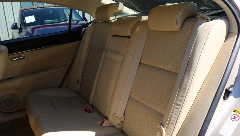 Lexus ES 350 4dr Sdn 2015