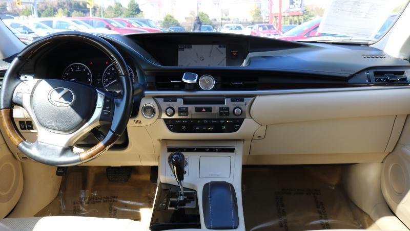 Lexus ES 350 4dr Sdn 2015