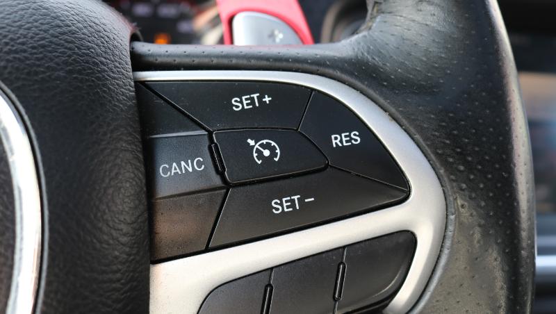 Dodge Charger 4dr Sdn R/T Scat Pack RWD 2016