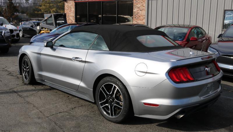 Ford Mustang EcoBoost Convertible 2021
