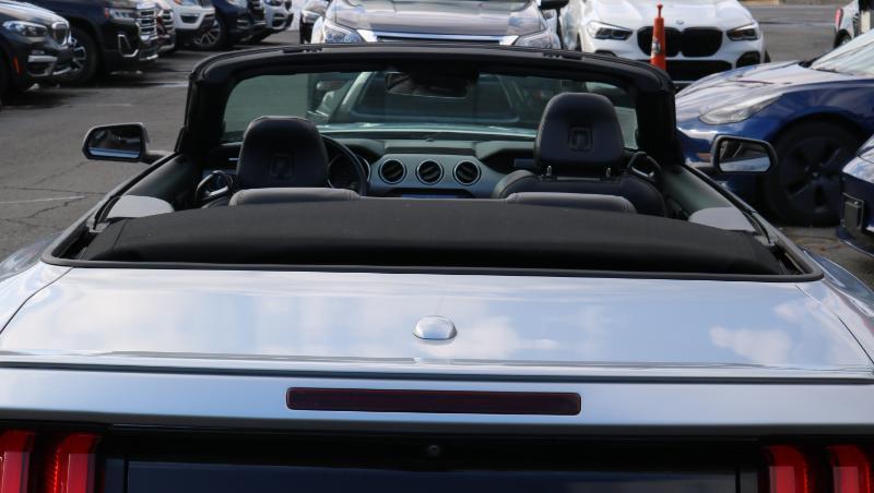 Ford Mustang EcoBoost Convertible 2021