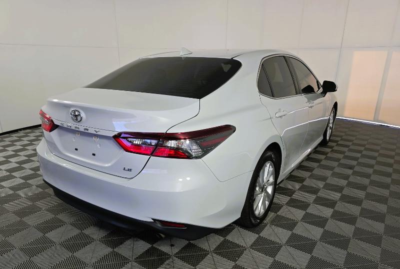 Toyota Camry LE Auto (Natl) 2022