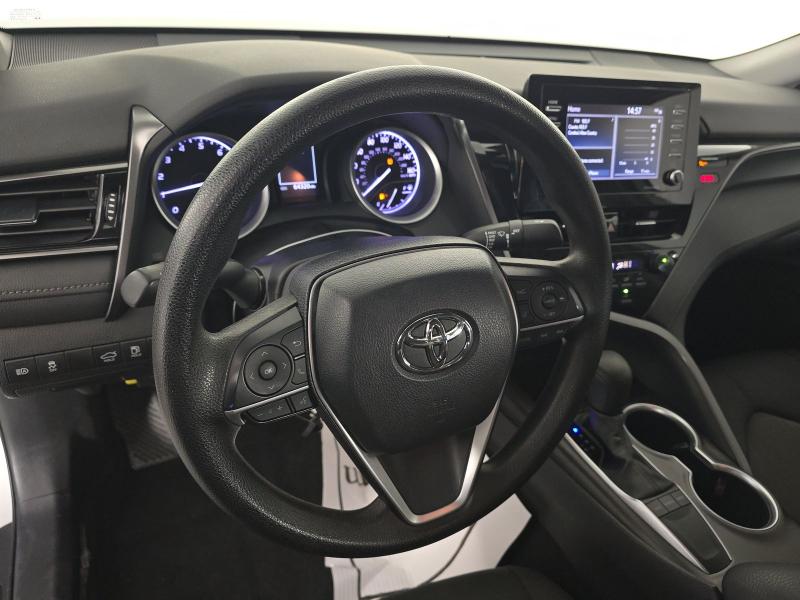 Toyota Camry LE Auto (Natl) 2022