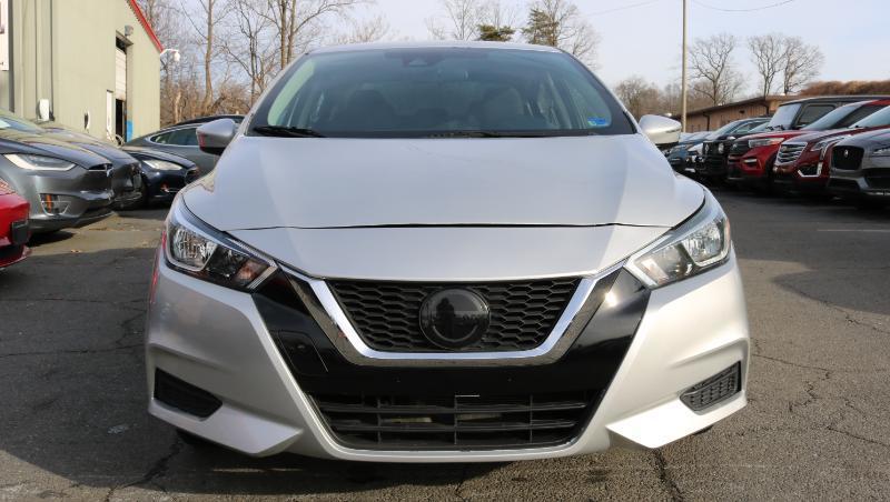 Nissan Versa SV CVT 2021