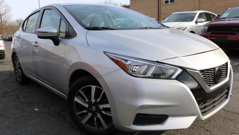 Nissan Versa SV CVT 2021