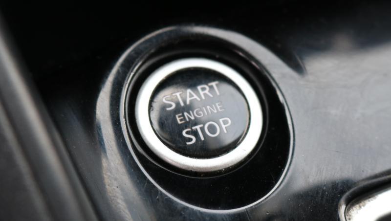 Nissan Versa SV CVT 2021