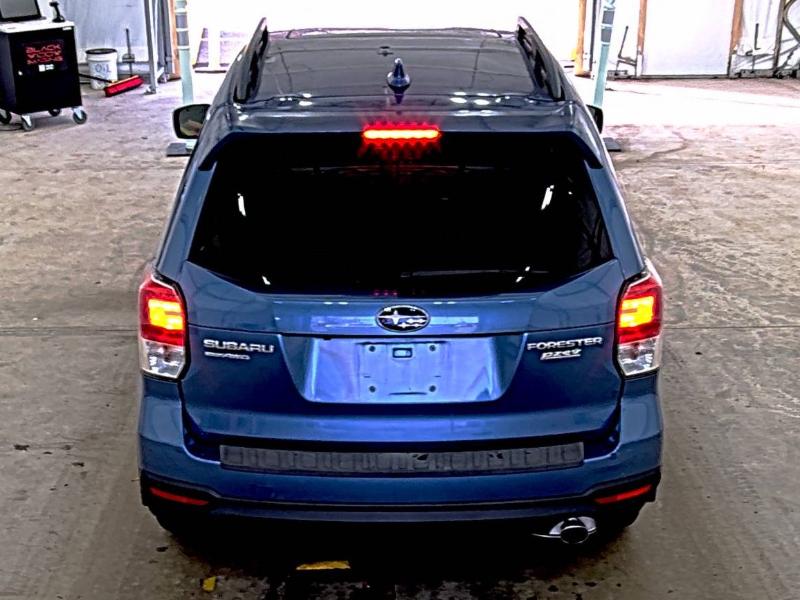 Subaru Forester 2.5i Limited CVT 2017