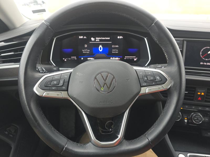 Volkswagen Jetta SE Auto 2024