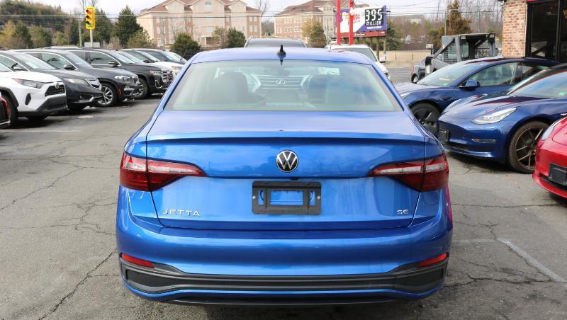 Volkswagen Jetta SE Auto 2024