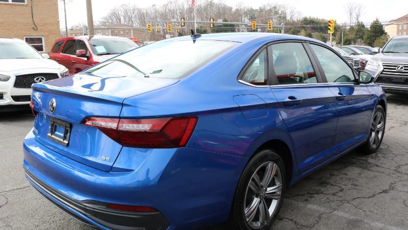 Volkswagen Jetta SE Auto 2024