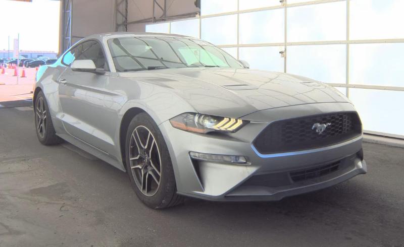 Ford Mustang EcoBoost Fastback 2020