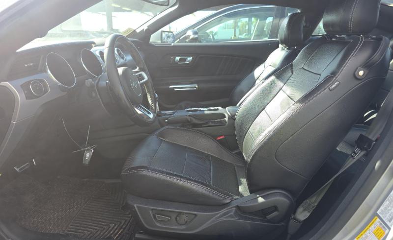 Ford Mustang EcoBoost Fastback 2020