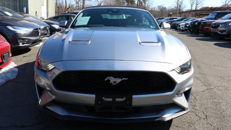 Ford Mustang EcoBoost Fastback 2020