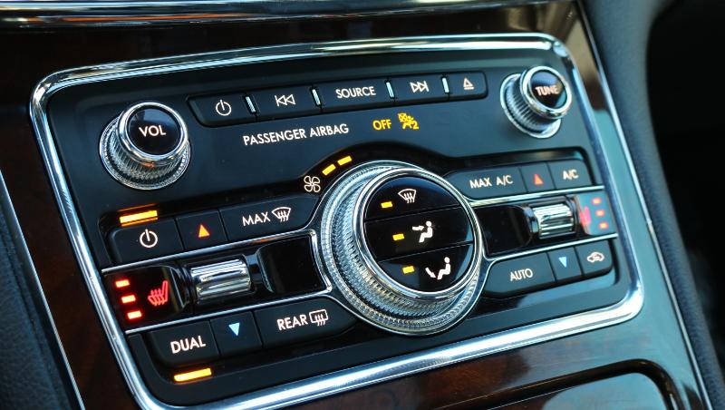 Lincoln Continental Select FWD 2017