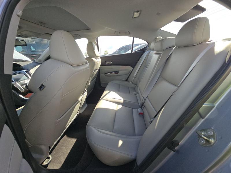 Acura TLX 4dr Sdn FWD V6 2015