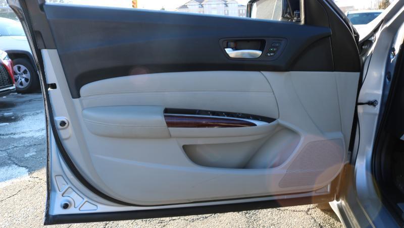 Acura TLX 4dr Sdn FWD V6 2015