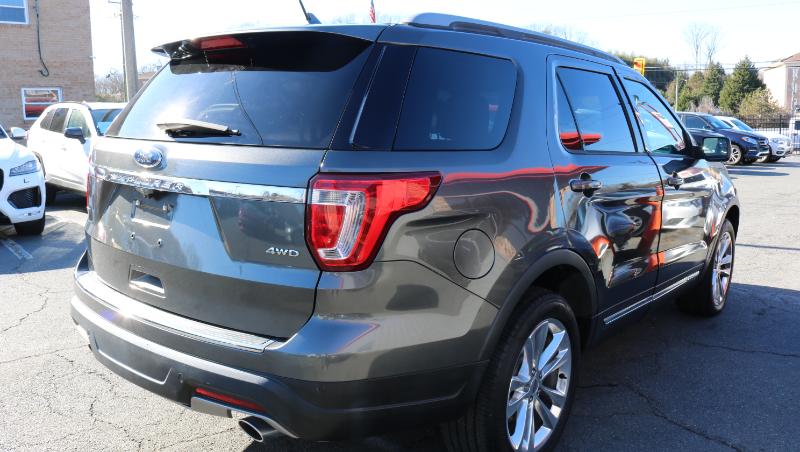 Ford Explorer XLT 4WD 2018