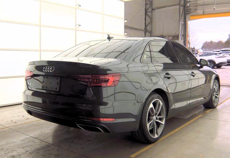 Audi A4 Titanium Premium 40 TFSI 2019
