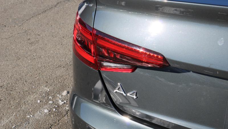 Audi A4 Titanium Premium 40 TFSI 2019