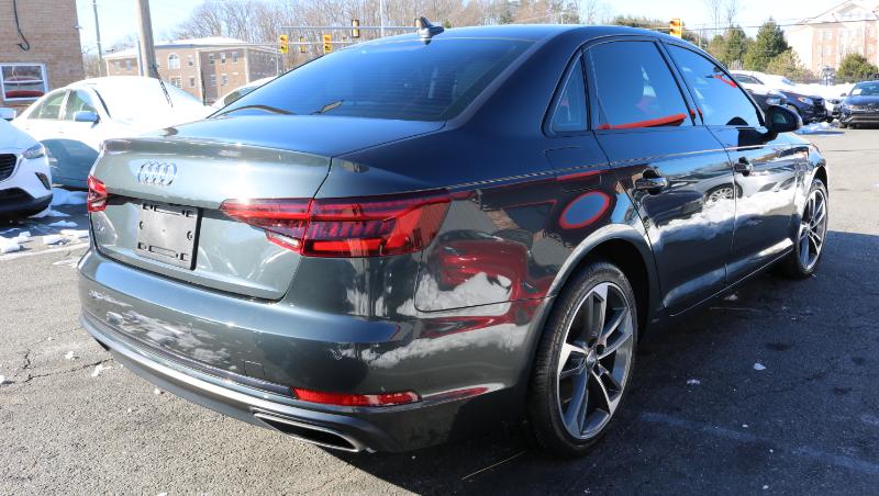 Audi A4 Titanium Premium 40 TFSI 2019