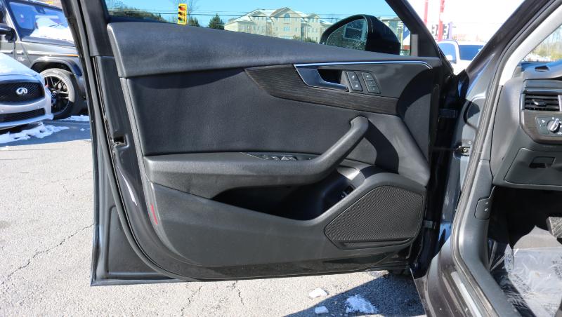 Audi A4 Titanium Premium 40 TFSI 2019