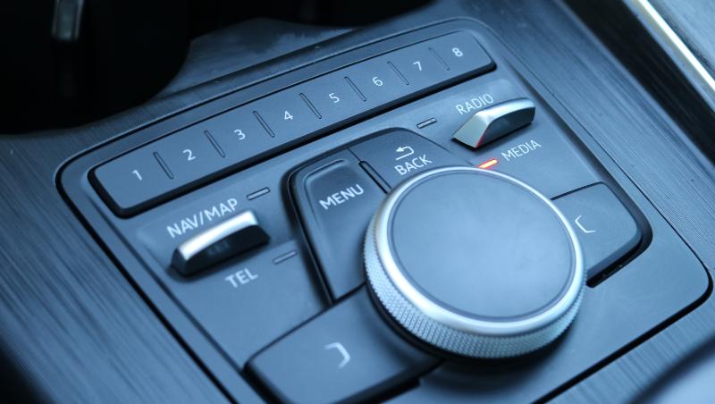 Audi A4 Titanium Premium 40 TFSI 2019