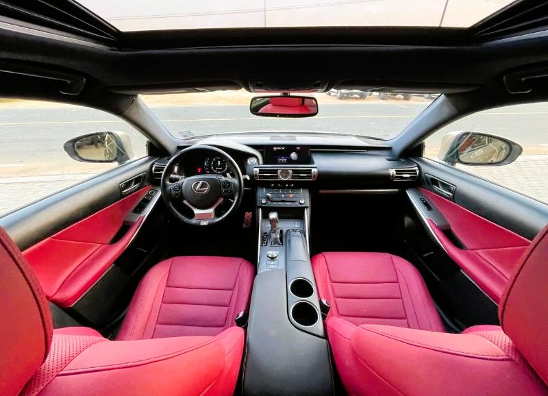 Lexus IS 350 4dr Sdn RWD 2015