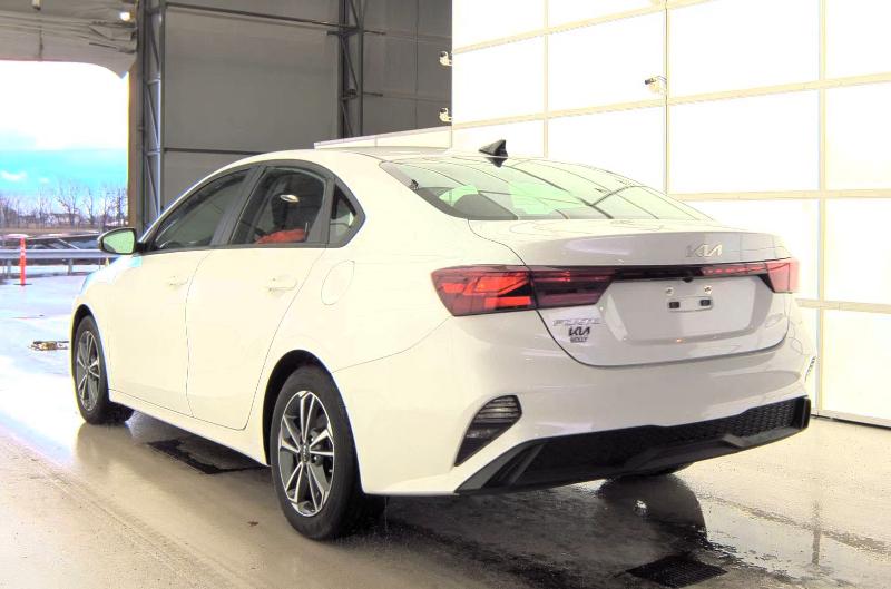 Kia Forte LXS IVT 2024