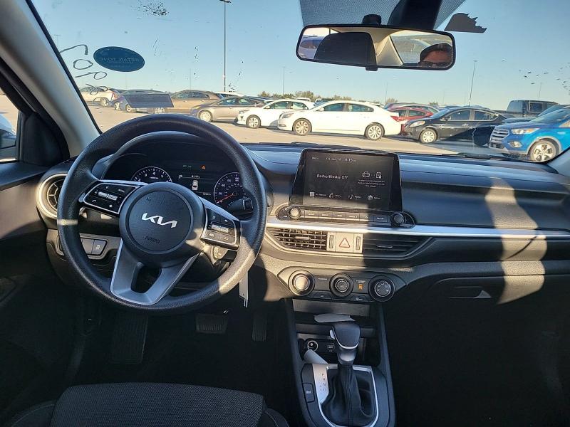 Kia Forte LXS IVT 2024