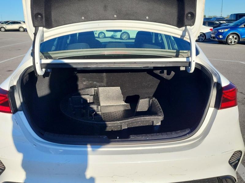 Kia Forte LXS IVT 2024