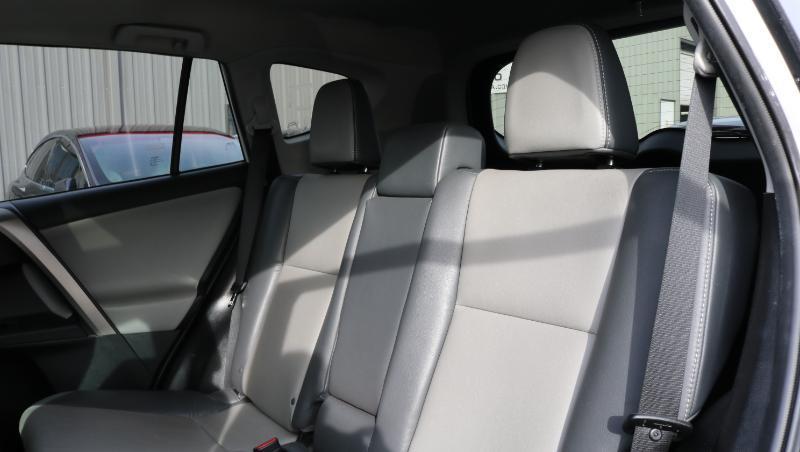 Toyota RAV4 AWD 4dr Limited (Natl) 2015