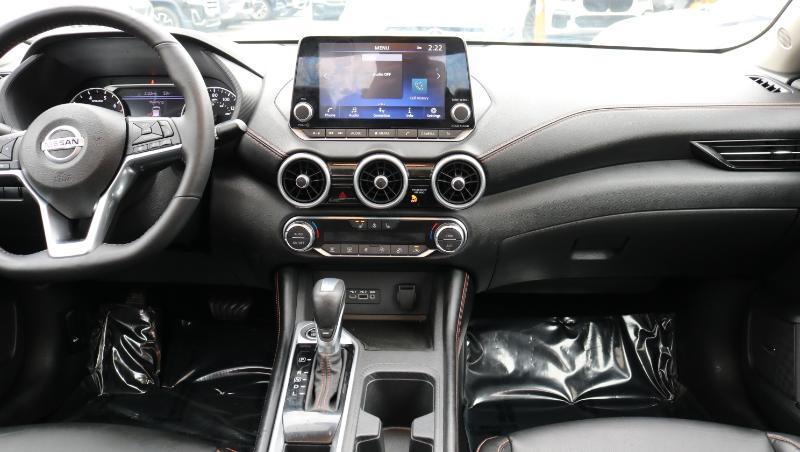 Nissan Sentra SR CVT 2021