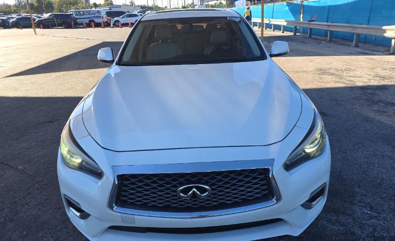Infiniti Q50 3.0t LUXE AWD 2019