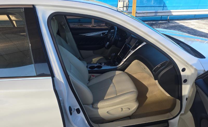 Infiniti Q50 3.0t LUXE AWD 2019