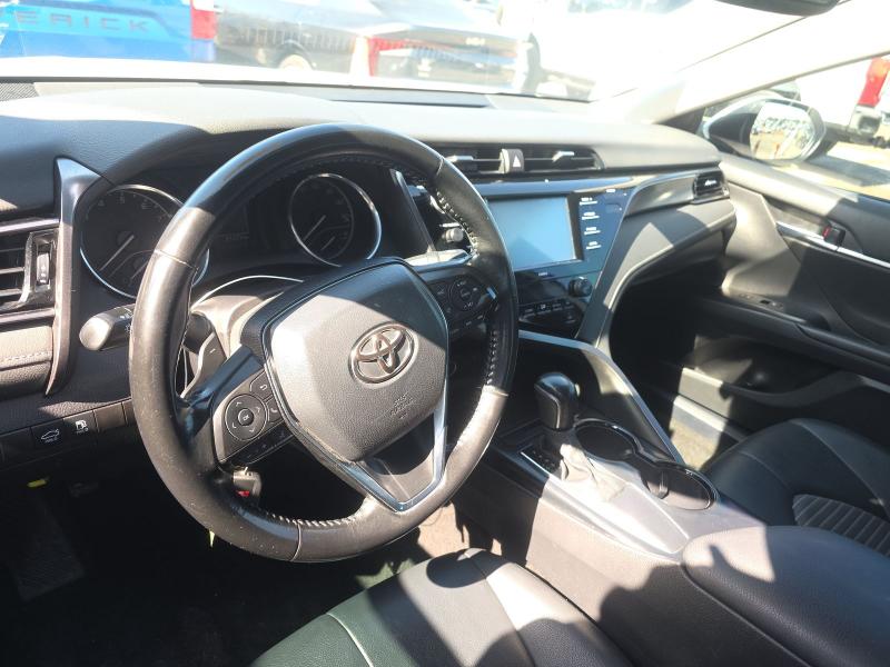 Toyota Camry SE Auto (Natl) 2018