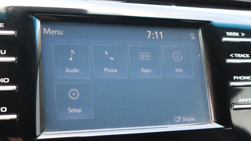 Toyota Camry SE Auto (Natl) 2018