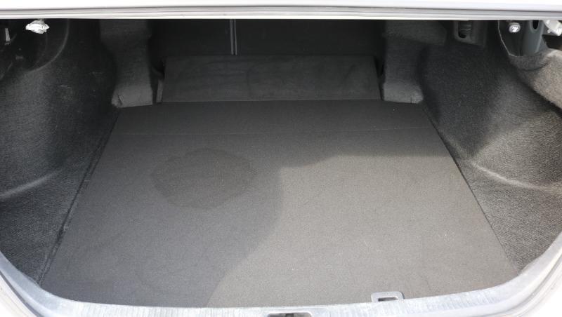 Toyota Camry SE Auto (Natl) 2018